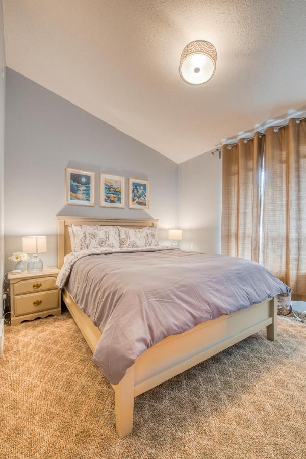 Beautiful Newly Reno 2Bdm 2 Bth Sleep Up To 6 Adults & Kids Mountain View Townhouse Suite Canmore Exterior foto